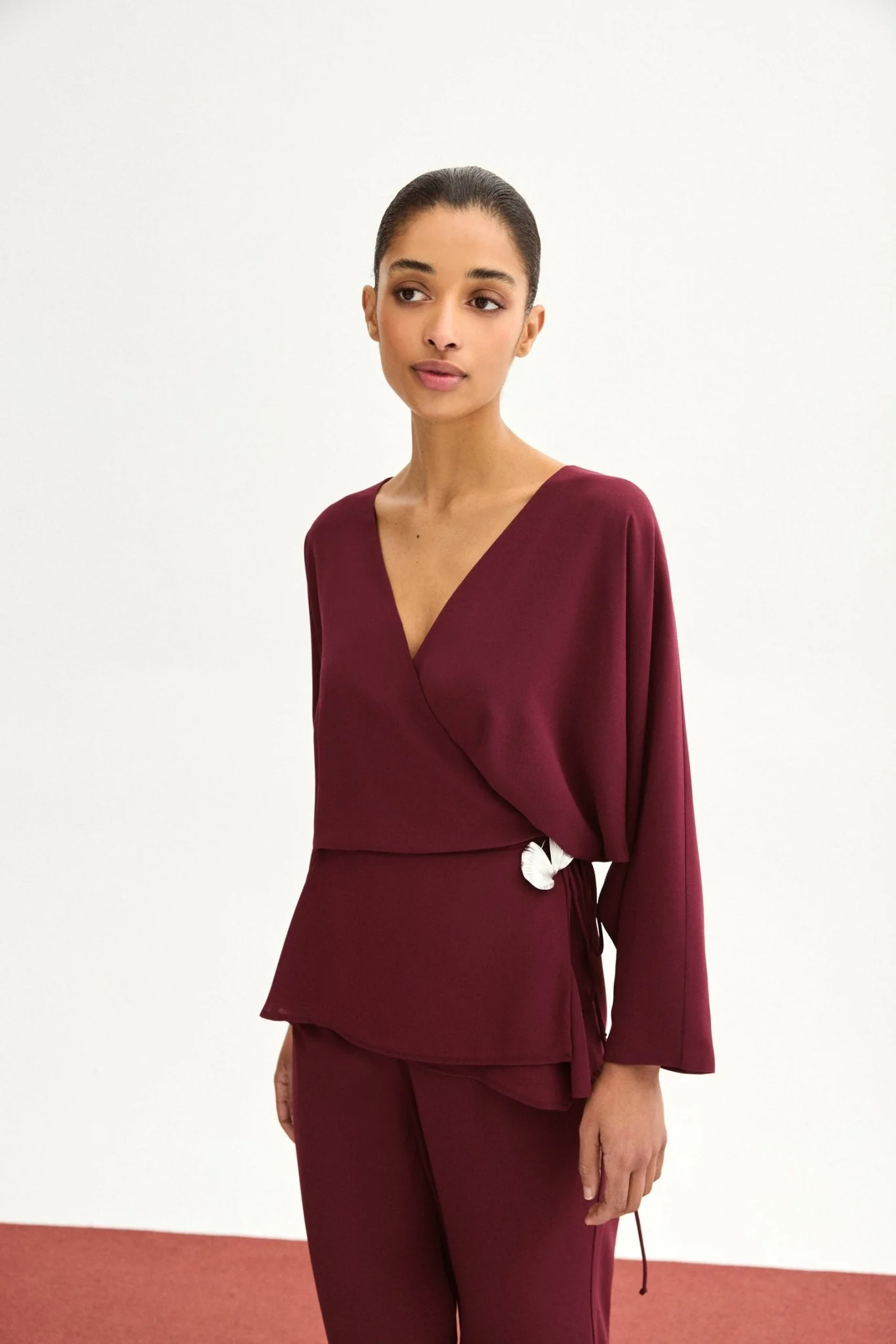 Blusa ARIELLE Burdeos Monastrell - Image 3