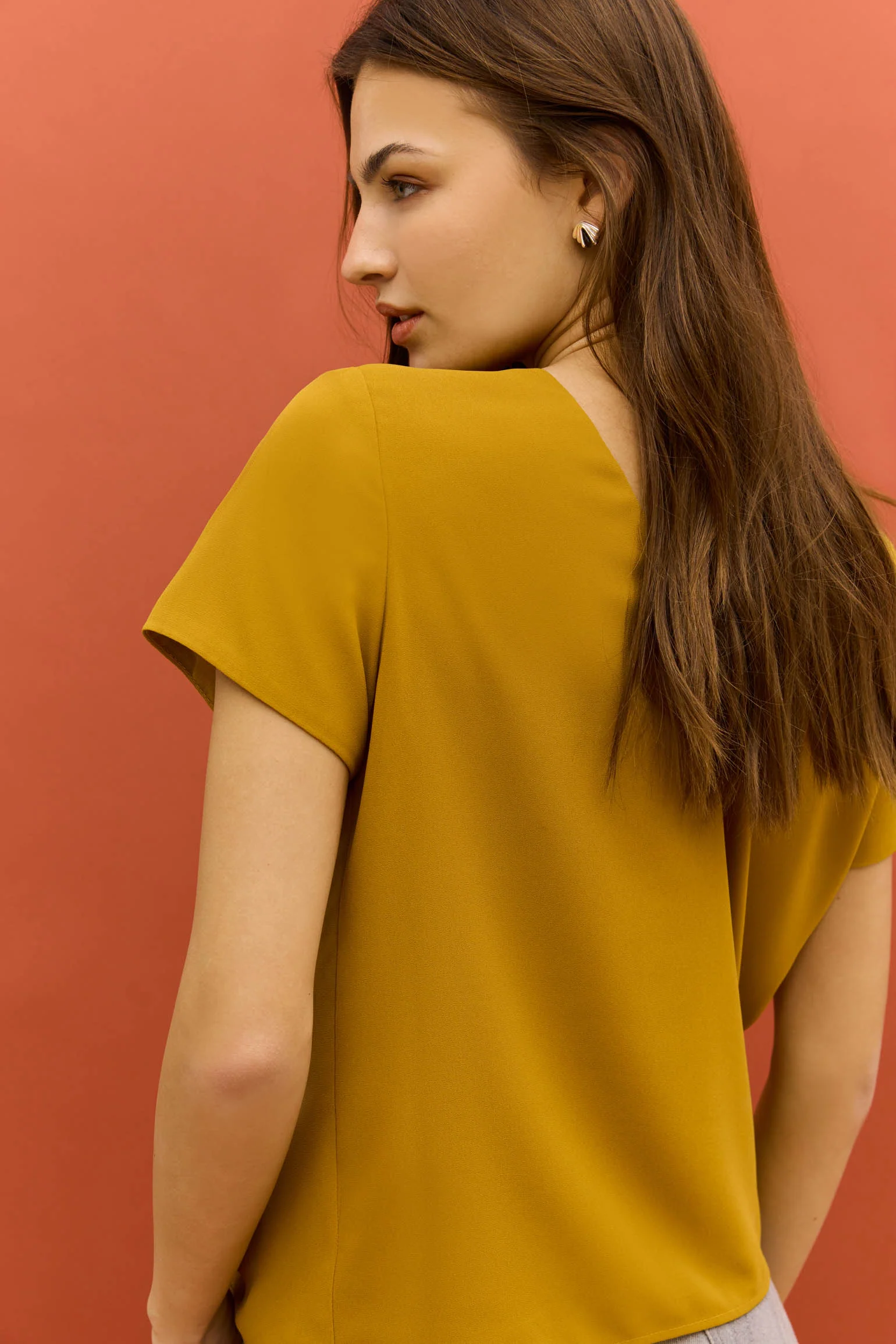 Blusa CALA Oliva Peridoto - Image 3