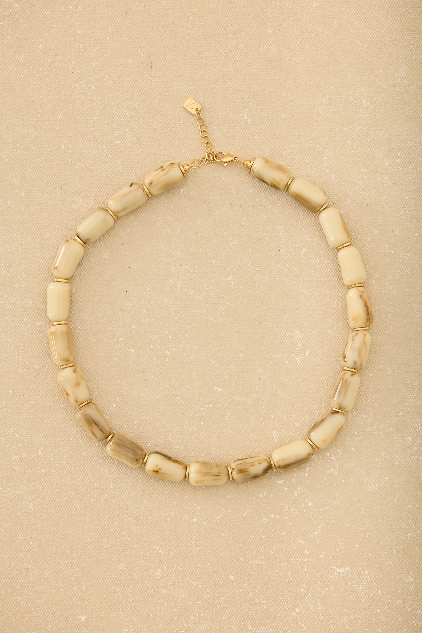 Collar ASTREA Crema
