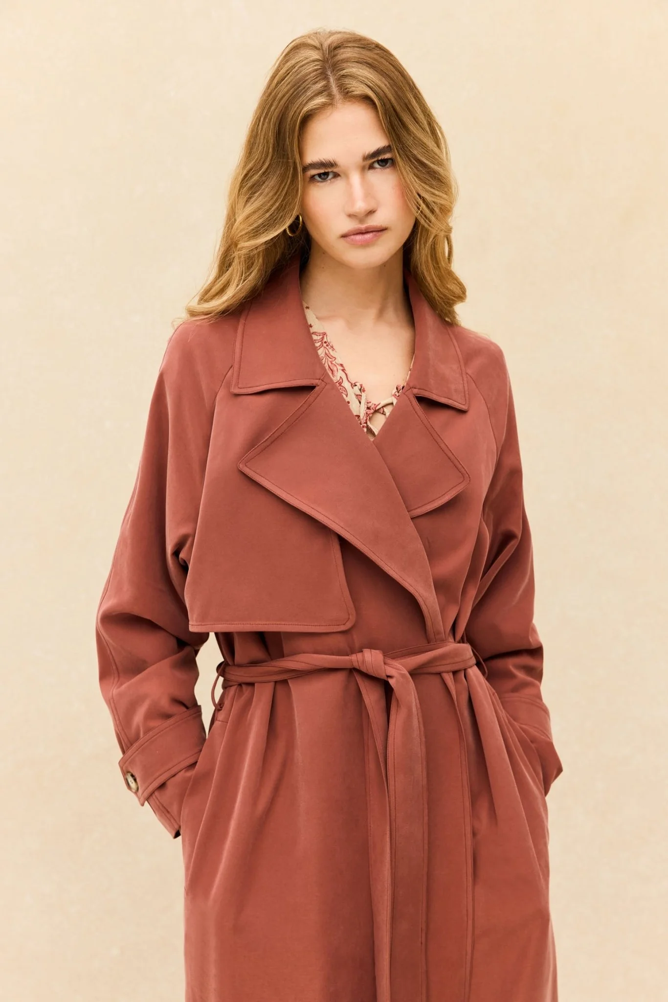 Gabardina KENSINGTON Terracota - Image 3