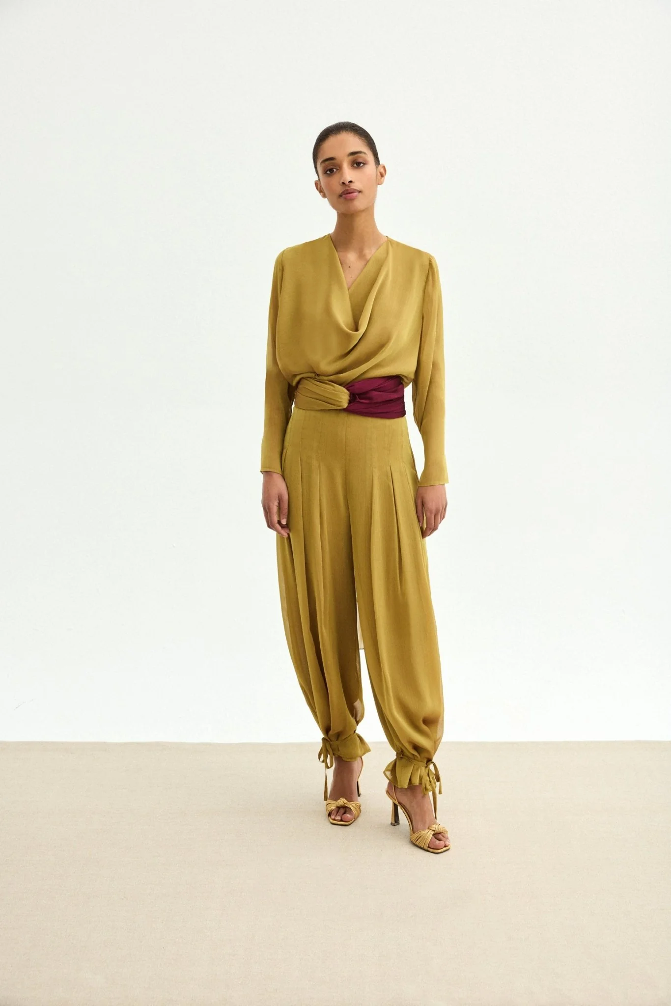 Pantalón SABINE Oliva Peridoto - Image 3
