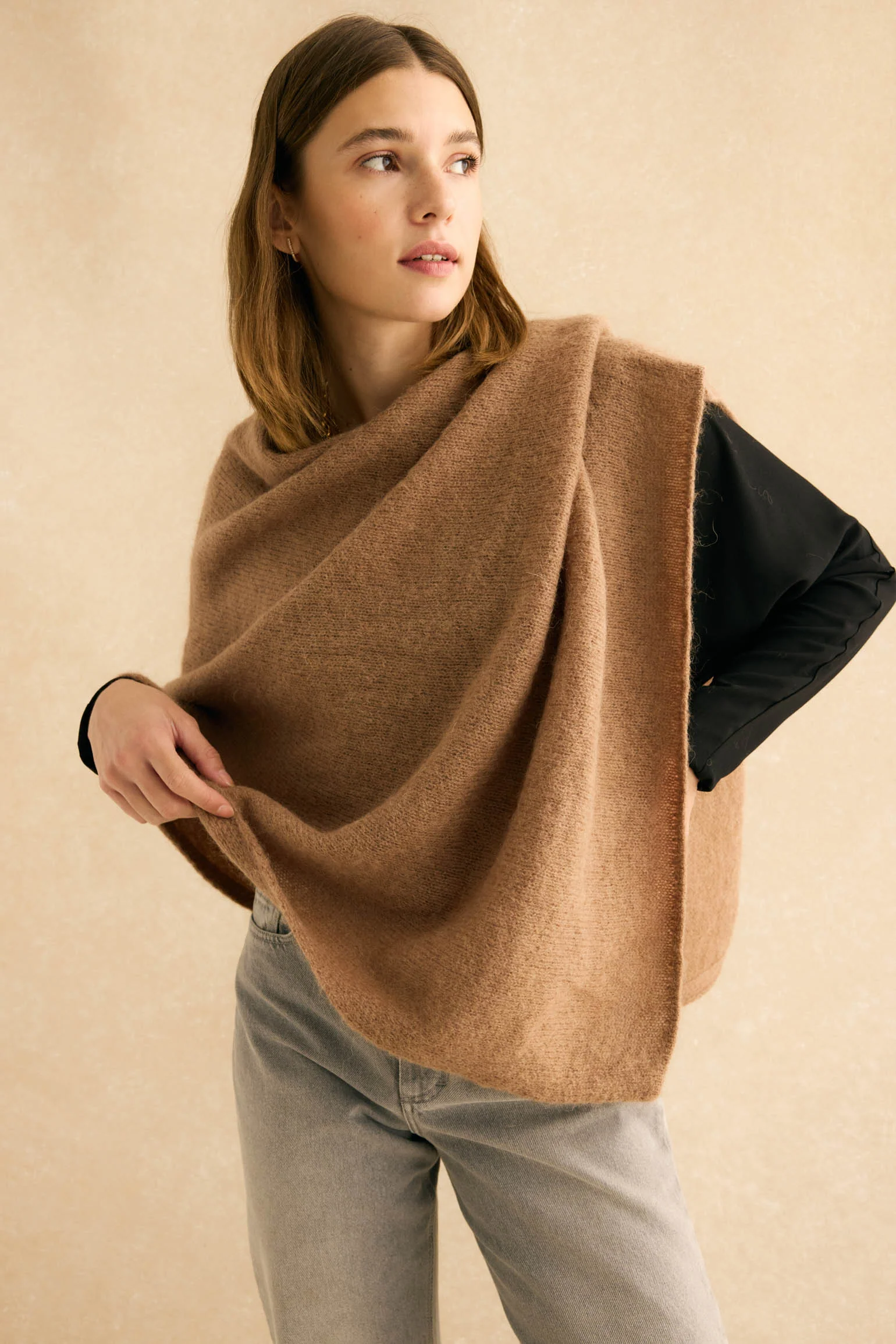 Poncho MOHAIR Caramelo - Image 4