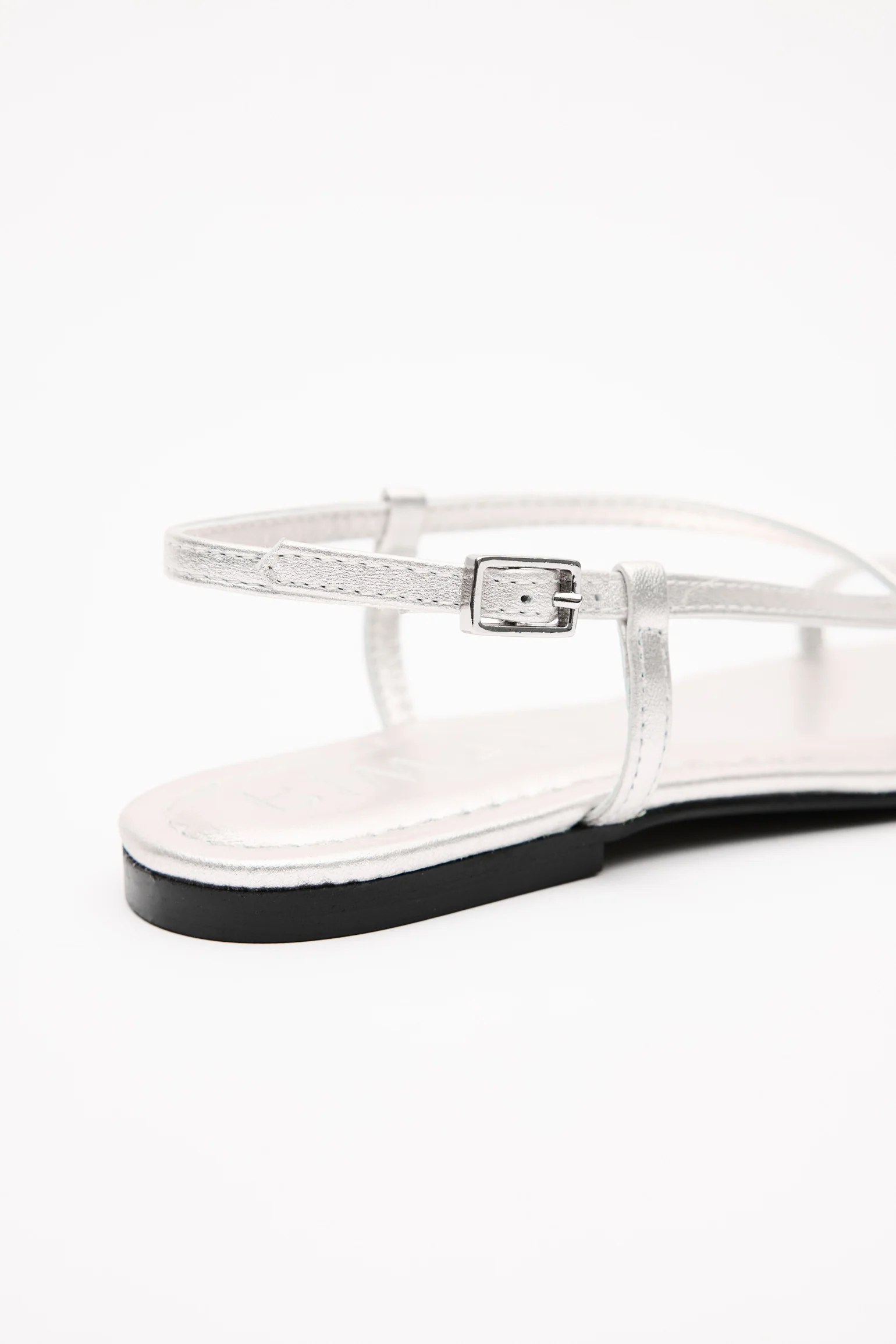 Sandalia VICTORIA Plata - Image 4