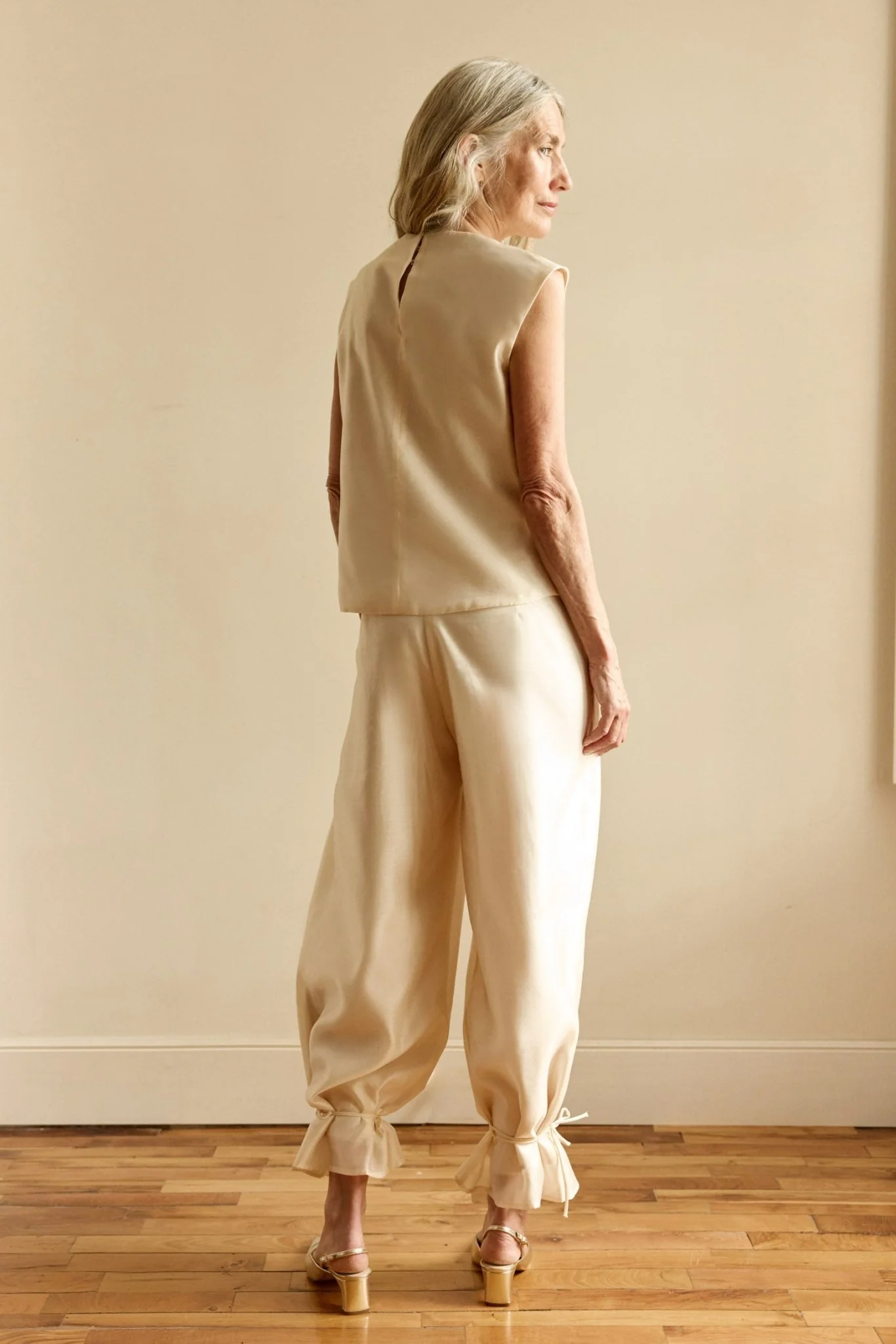 Top INDIRA Beige - Image 3