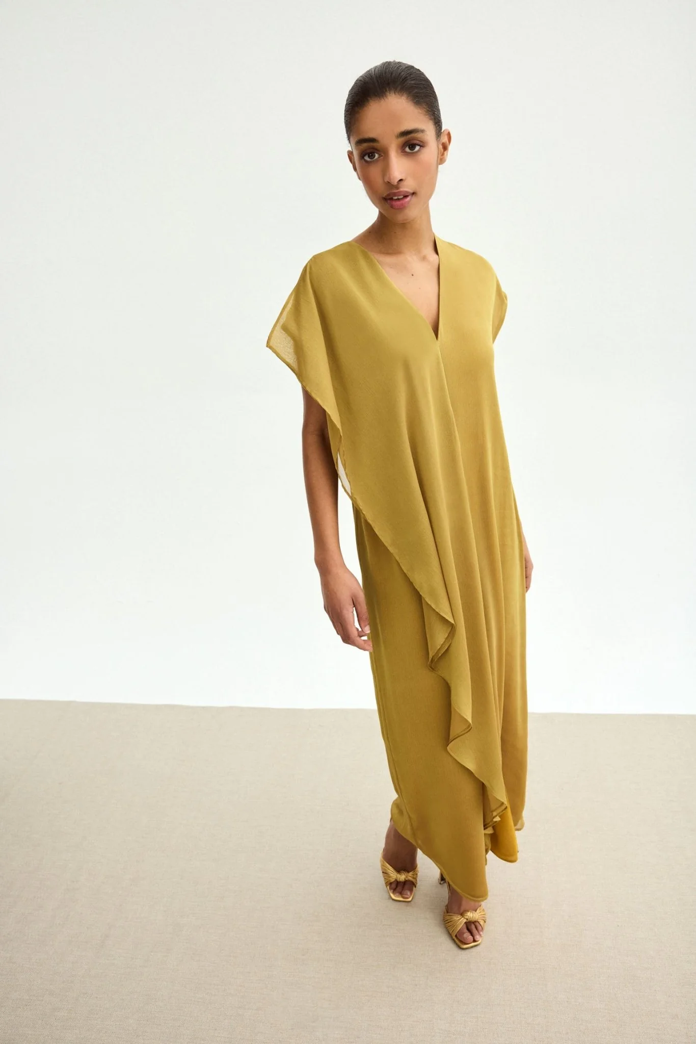 Vestido JULIET Oliva Peridoto - Image 2